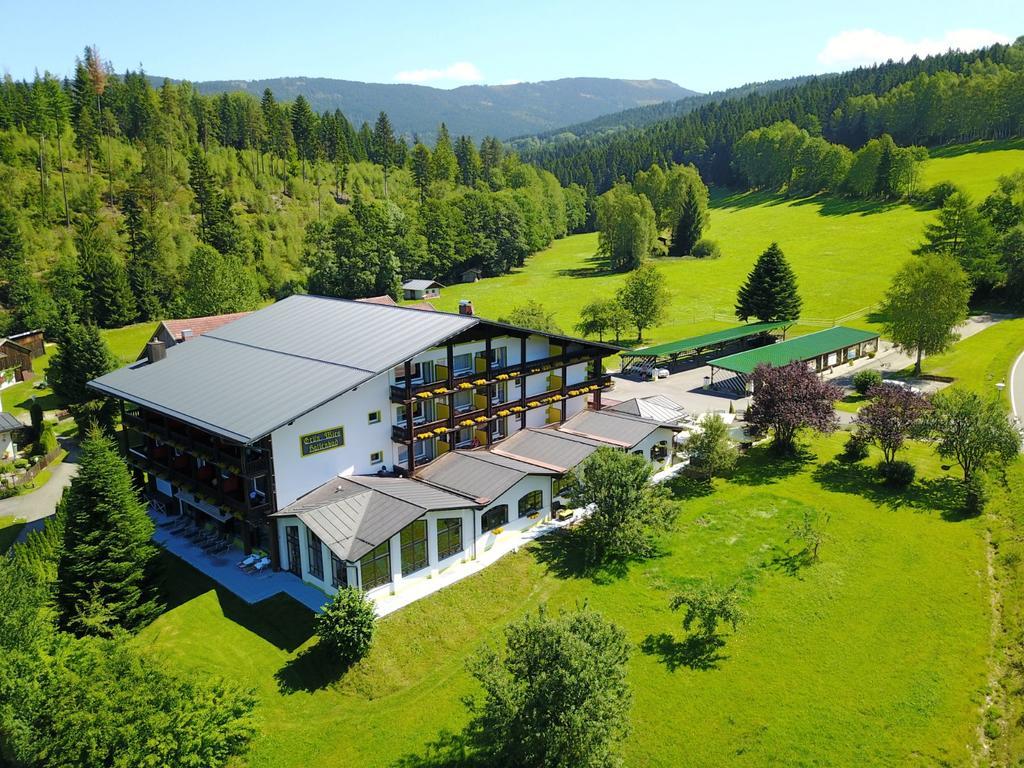 Landhotel Gruenwies -Bonsai-Wellness Garni (Adults Only) โลห์แบร์ก ภายนอก รูปภาพ